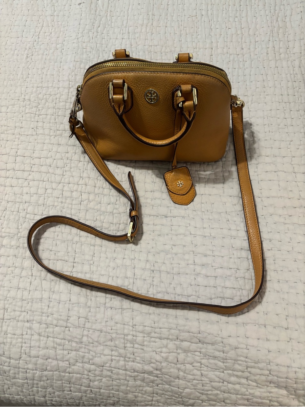 🌻SALE🌻Tory Burch Robinson tan Leather Crossbody Satchel